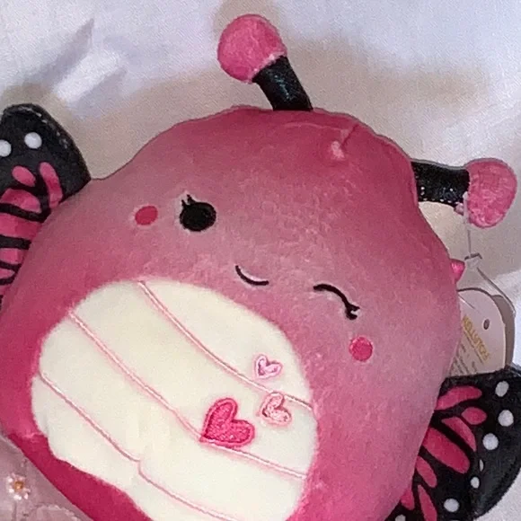 Squishmallows 5 Inch Arona Butterfly Valentines Day Hearts Pink and Black NWT - Picture 9 of 9